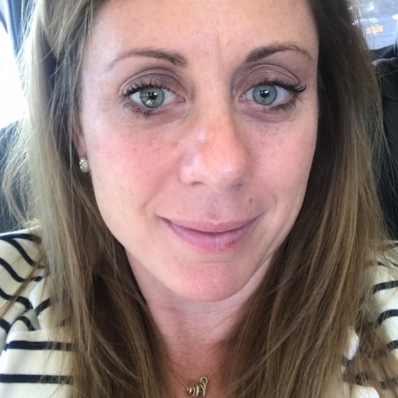 Meet your Posher, Angela - Picture 1 of 1